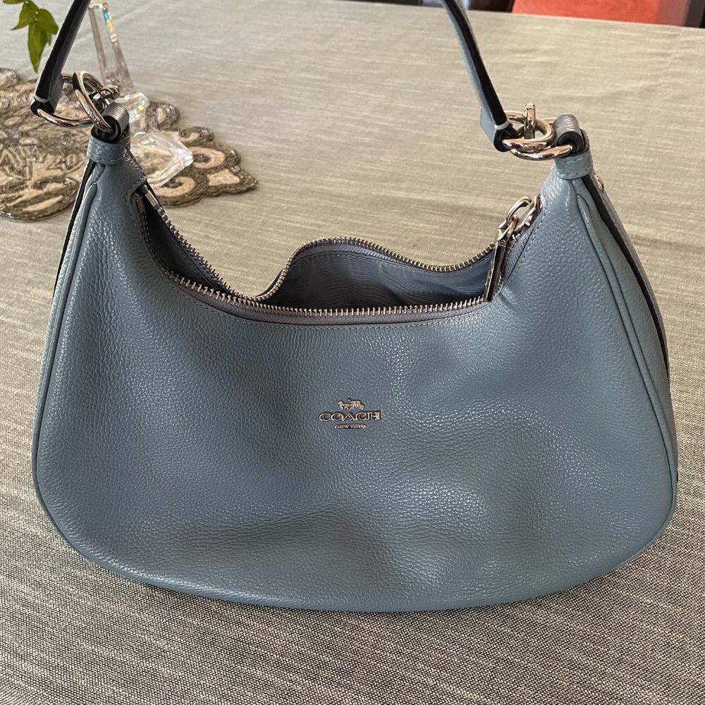 Blue Coach Purse with Sholderstrap